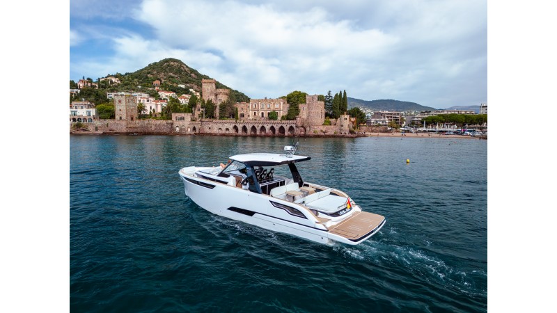 Level Yachts Level Yachts