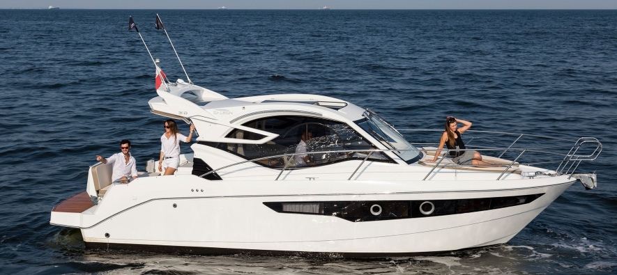 Galeon 310 HTC - Sleek and nimble boat to please all yacht enthusiasts